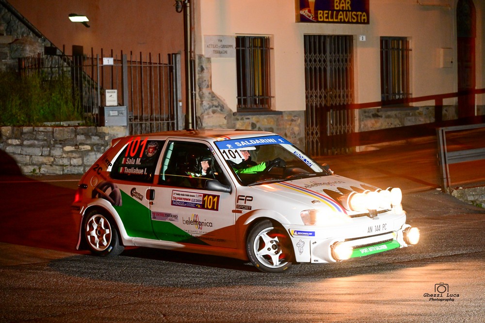 Tagliabue---Sala-Peugeot-106-archivio