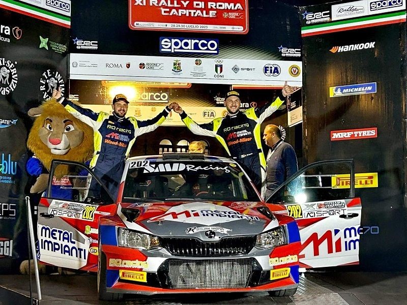 Riccardo-DI-iuorio-e-Doriano-Maini-scuderia-RO-racing-vincitori-Rally-Roma-Capitale-Crz