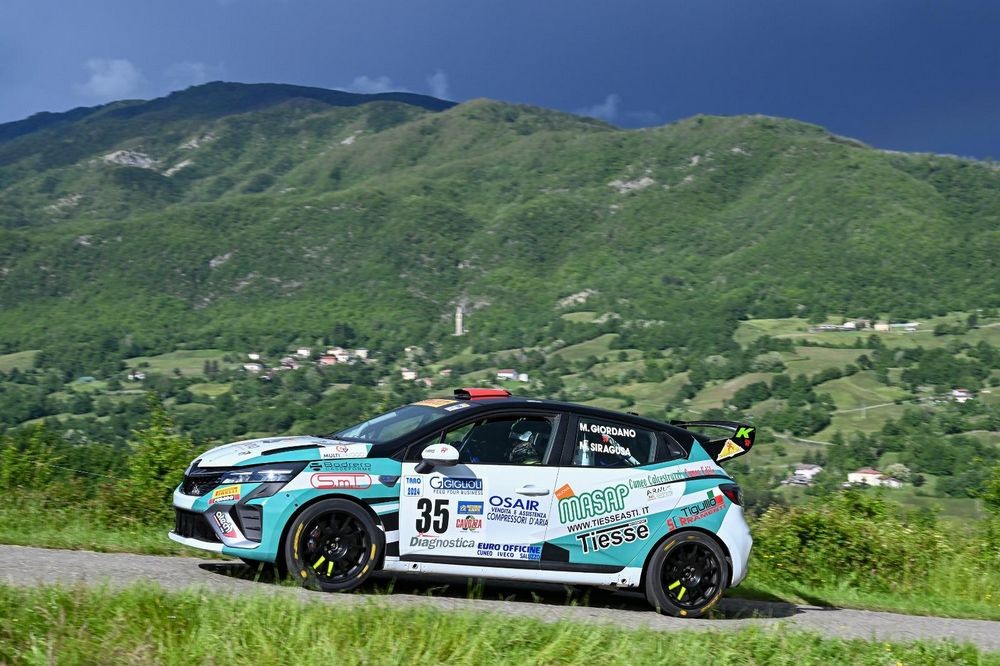 Giordano-Siragusa-in-gara-Rally-del-Taro-2024